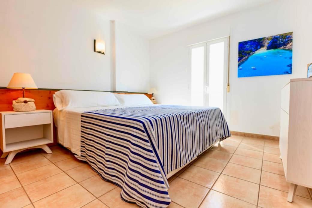 Apartamentos Sa Varadero 3S Con Vista Mare Laterale Ес Пухолс Екстериор снимка